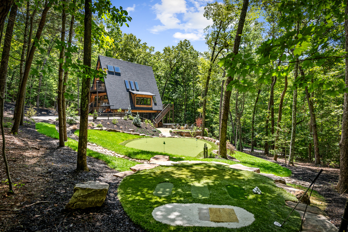 The PGA-designed short game area at Big Luxe